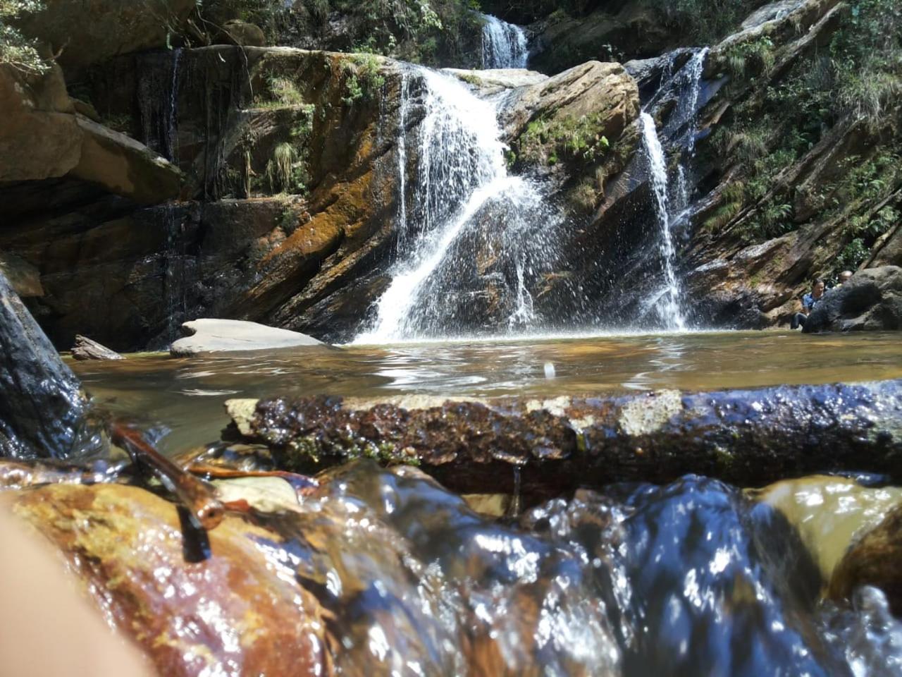 Pousada Sitio Das Flores 12 Km De Macacos Нова-Лима Экстерьер фото